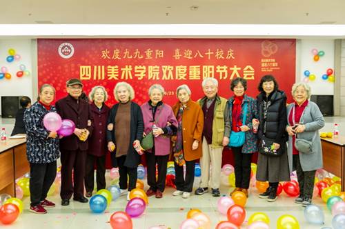 说明: https://www.scfai.edu.cn/__local/6/CD/37/ADE6DF495588761D96DAEB885BB_978D317E_238C3.jpg