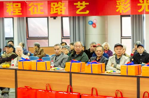 说明: https://www.scfai.edu.cn/__local/0/41/FF/F80673BFF4A0C2A1A79AE1848C1_C4EC8945_1FB8C.jpg